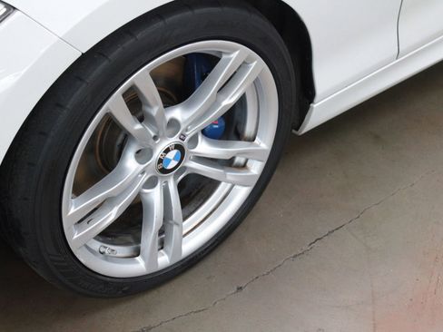 Used 2015 BMW M235i Coupe image 23