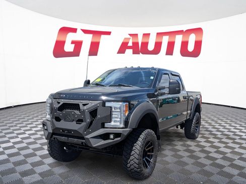 Used 2018 Ford F350 Lariat w/ Lariat Ultimate Package AWD/4WD image 2