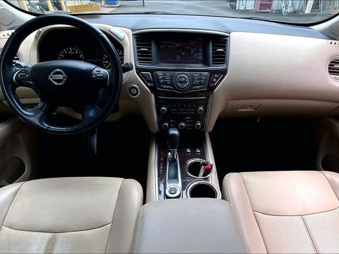 Used 2016 Nissan Pathfinder Platinum w/ Cargo Package image 15