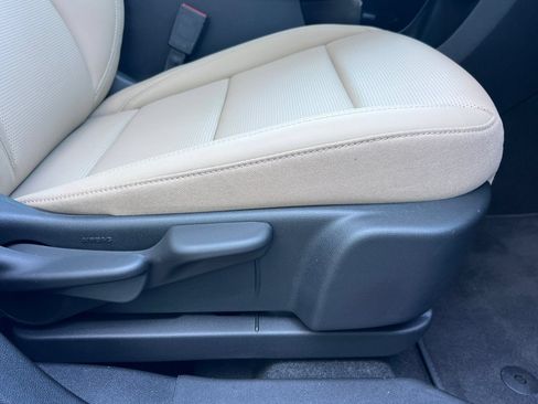 Used 2026 Buick Envision Preferred AWD/4WD image 23
