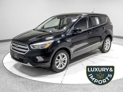 Used 2017 Ford Escape SE AWD/4WD image 1