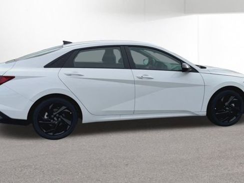 New 2026 Hyundai Elantra Sport FWD image 11