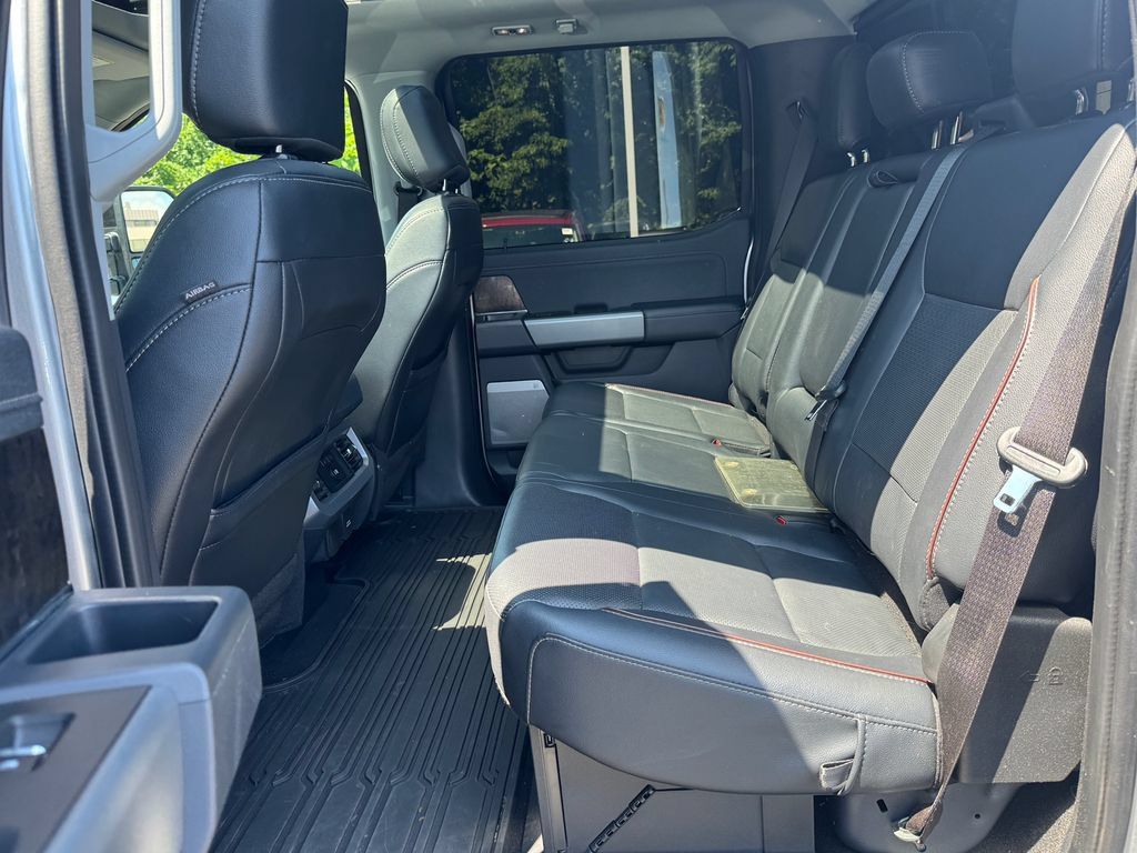 Used 2024 Ford F350 Lariat w/ Lariat Ultimate Package AWD/4WD image 34