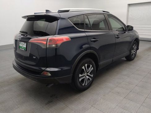 Used 2018 Toyota RAV4 LE FWD image 9
