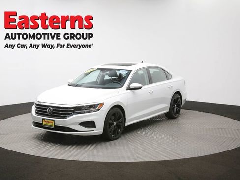 Used 2022 Volkswagen Passat 2.0T SE image 95