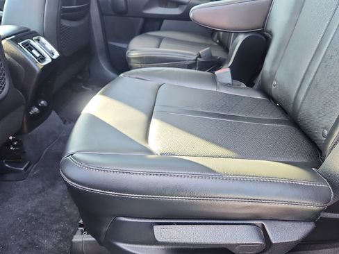 Used 2021 Kia Sorento SX image 28