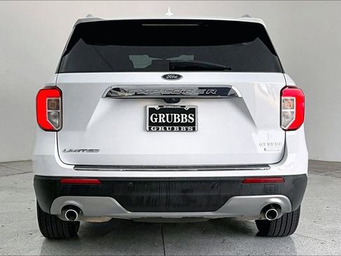 Used 2020 Ford Explorer Limited RWD image 6