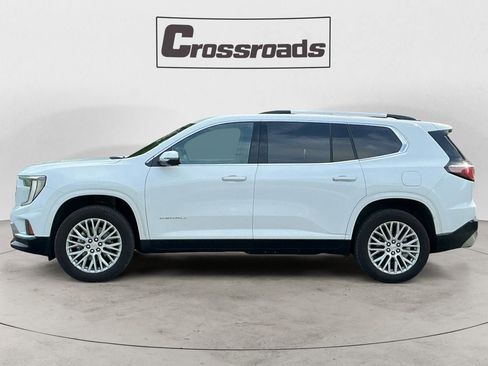 Used 2025 GMC Acadia Denali FWD image 2