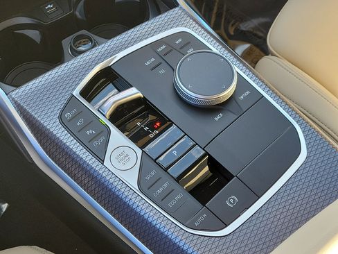 New 2026 BMW 330i Sedan w/ Convenience Package image 20