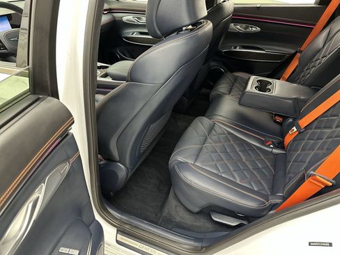 Certified 2026 Genesis GV70 3.5T Sport Prestige AWD/4WD image 23