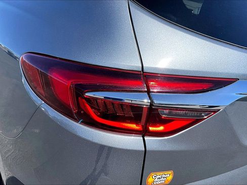 Used 2019 Buick Enclave Essence image 26