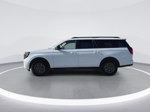 Used 2025 Ford Expedition Max Active image 5