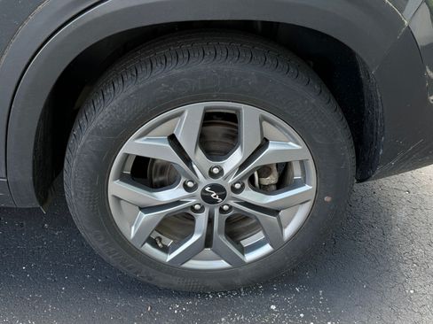 Used 2024 Kia Seltos S AWD/4WD image 8