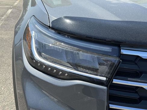 New 2026 Ford Explorer Active AWD/4WD image 9