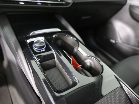 Used 2025 Buick Envision Preferred image 22