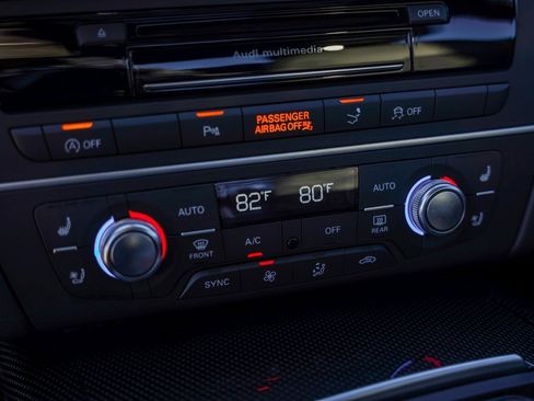 Used 2017 Audi S7 Prestige w/ Prestige Package image 28