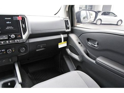 New 2026 Nissan Frontier SV w/ SV Convenience Package image 10