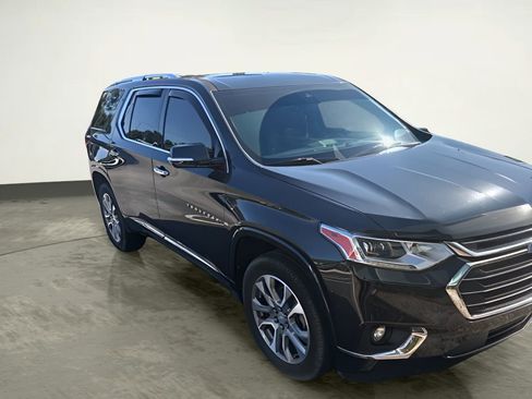 Used 2020 Chevrolet Traverse Premier image 6