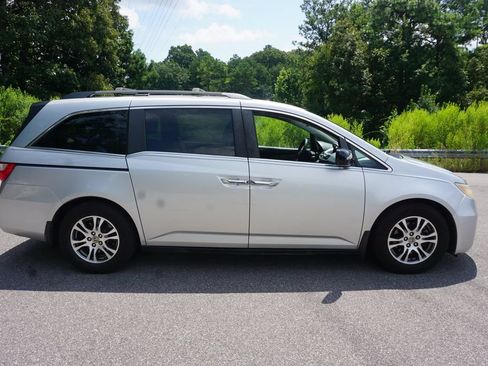 Used 2013 Honda Odyssey EX image 20