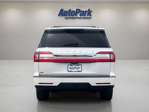 Used 2019 Lincoln Navigator Reserve AWD/4WD image 6