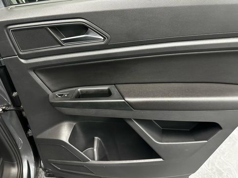 Used 2019 Volkswagen Atlas SEL R-Line AWD/4WD image 15