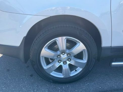 Used 2017 Chevrolet Traverse Premier w/ LPO, 'HIT The Road' Package AWD/4WD image 19