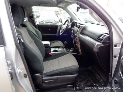 Used 2021 Toyota 4Runner SR5 image 21