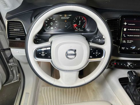 Used 2016 Volvo XC90 T6 Momentum w/ Momentum Plus Package AWD/4WD image 30