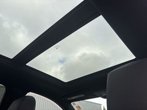 Used 2023 Cadillac XT5 Premium Luxury w/ Technology Package image 8