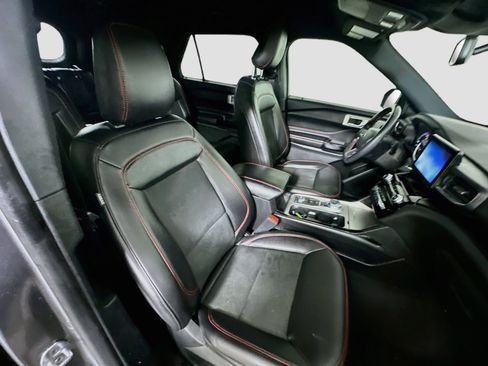 Used 2022 Ford Explorer ST-Line AWD/4WD image 33