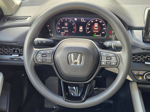 Used 2025 Honda Accord SE image 15