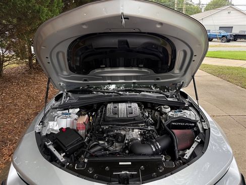 Used 2018 Chevrolet Camaro ZL1 image 65