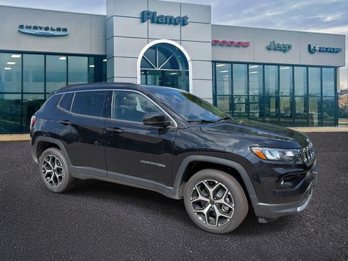 New 2026 Jeep Compass Limited AWD/4WD image 1
