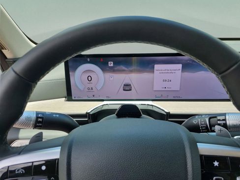 Used 2025 Genesis GV80 2.5T Prestige AWD/4WD image 10