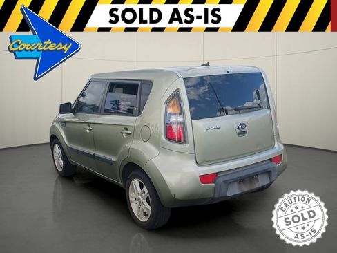 Used 2011 Kia Soul + FWD image 5