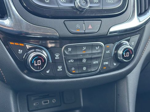 Used 2023 Chevrolet Equinox Premier AWD/4WD image 11