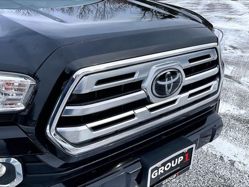 Certified 2019 Toyota Tacoma Limited image 31