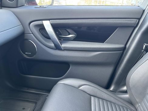 Certified 2025 Land Rover Discovery Sport S image 24