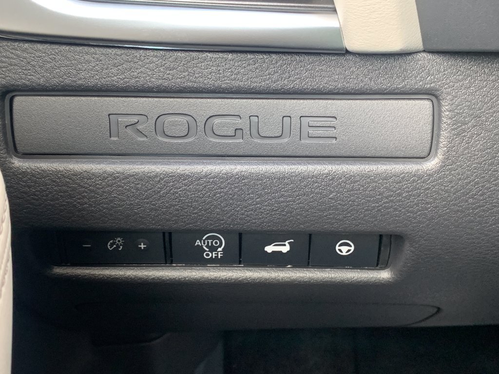 New 2026 Nissan Rogue Dark Armor FWD image 19