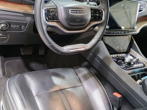 Used 2023 Jeep Grand Wagoneer Series II AWD/4WD image 10