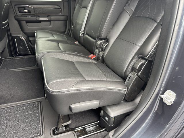 New 2026 RAM 3500 Limited AWD/4WD image 19