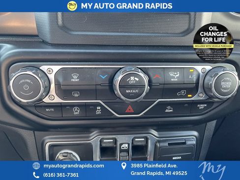 Used 2022 Jeep Wrangler Unlimited Sport AWD/4WD image 21