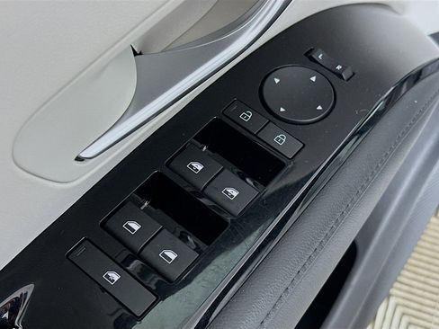 Used 2025 Hyundai Tucson Limited image 18