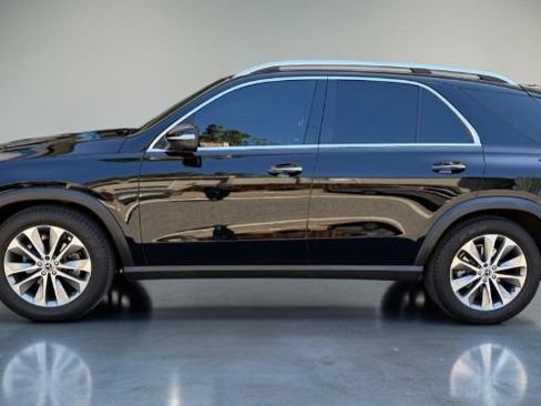 Used 2021 Mercedes-Benz GLE 350 w/ Premium Package image 3