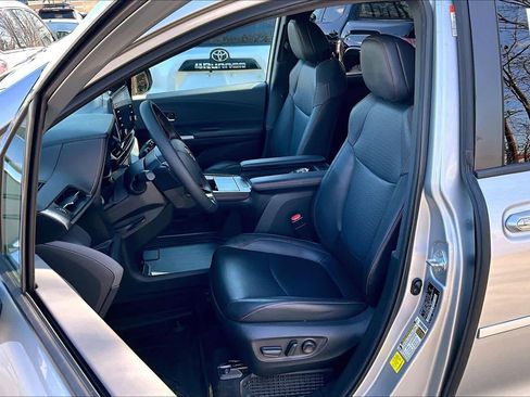 Certified 2021 Toyota Sienna XSE image 9
