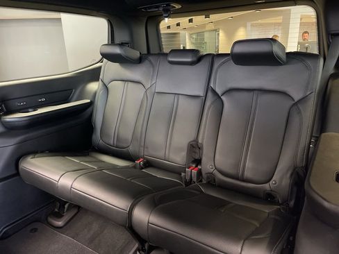 New 2026 Jeep Grand Wagoneer Limited image 20