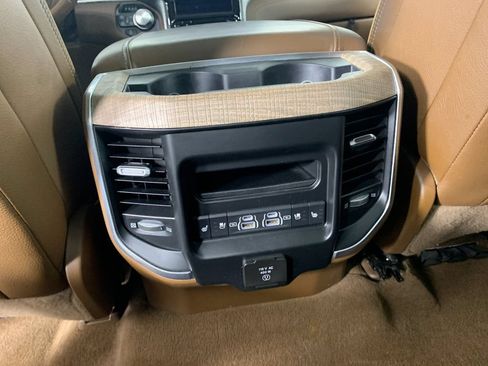Used 2021 RAM 1500 Limited AWD/4WD image 33