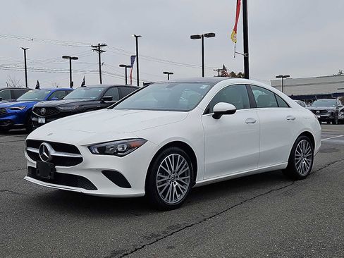 Used 2023 Mercedes-Benz CLA 250 4MATIC image 3