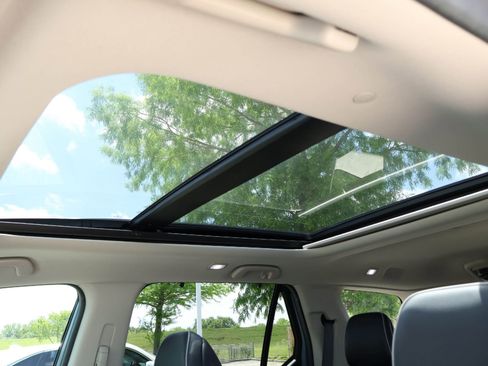 Used 2025 Honda Pilot Elite image 29