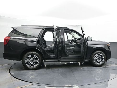 New 2026 Ford Expedition Active image 56